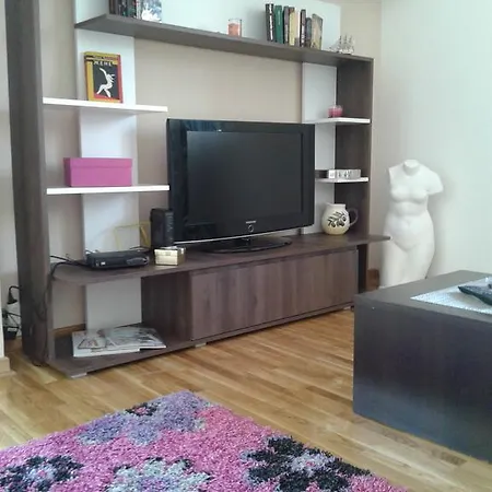 Shumice Apartman